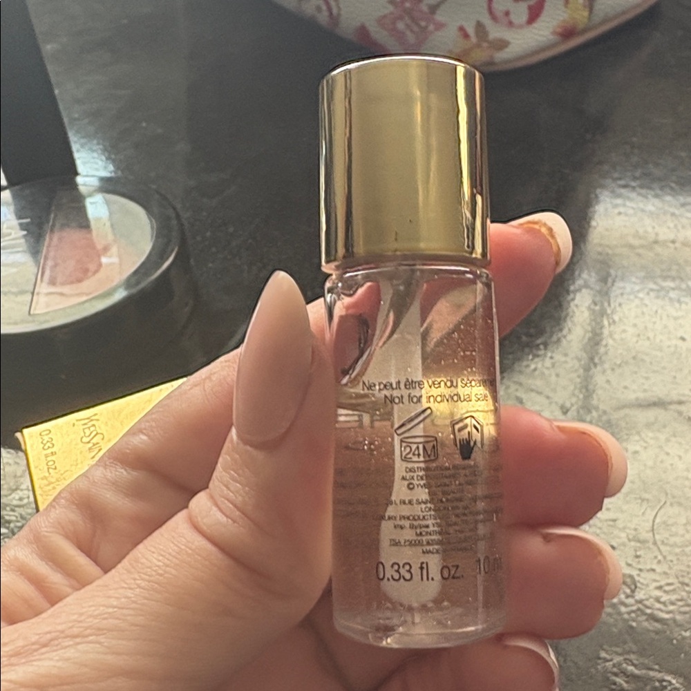 YSL BLUR PRIMER - Picture 2 of 5